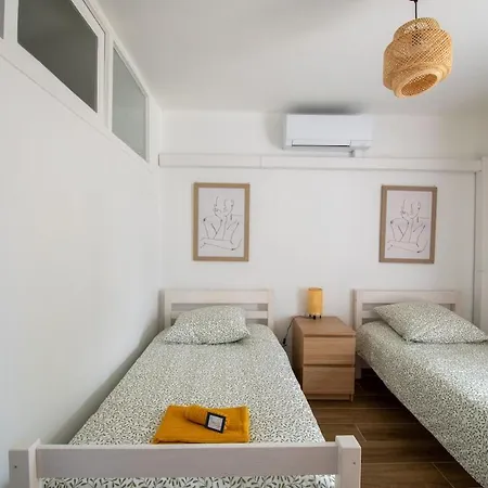 Apartment Le Sable Et Pinede