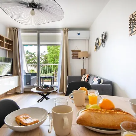 Apartment Le Sable Et Pinede *